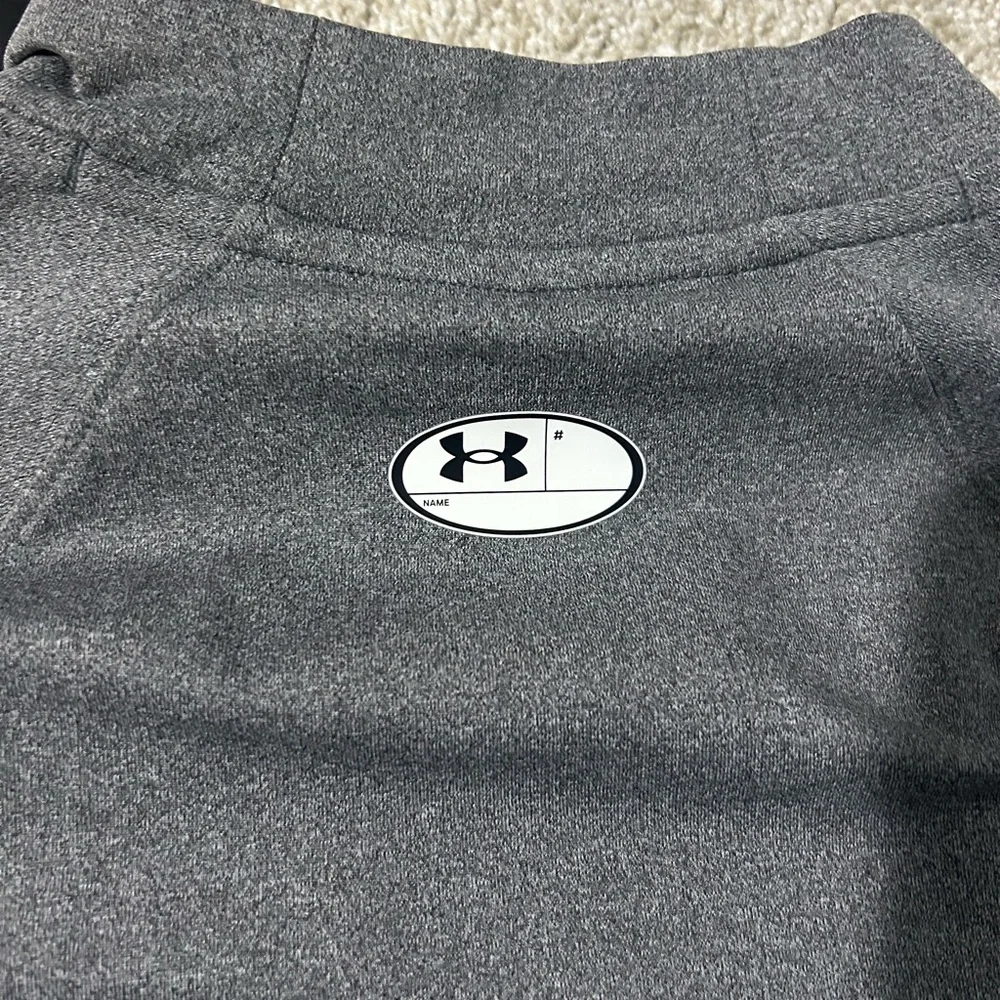 Under Armour ColdGear Shirt size: medium - Picture 6 of 8